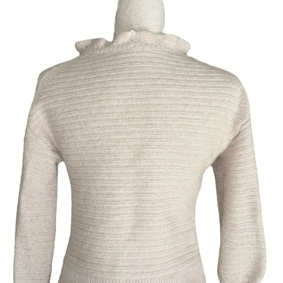 Madewell Oatmeal Cream Ruffle Neck Puff Sleeve Cropped Knit Sweater - L - Picture 11 of 16